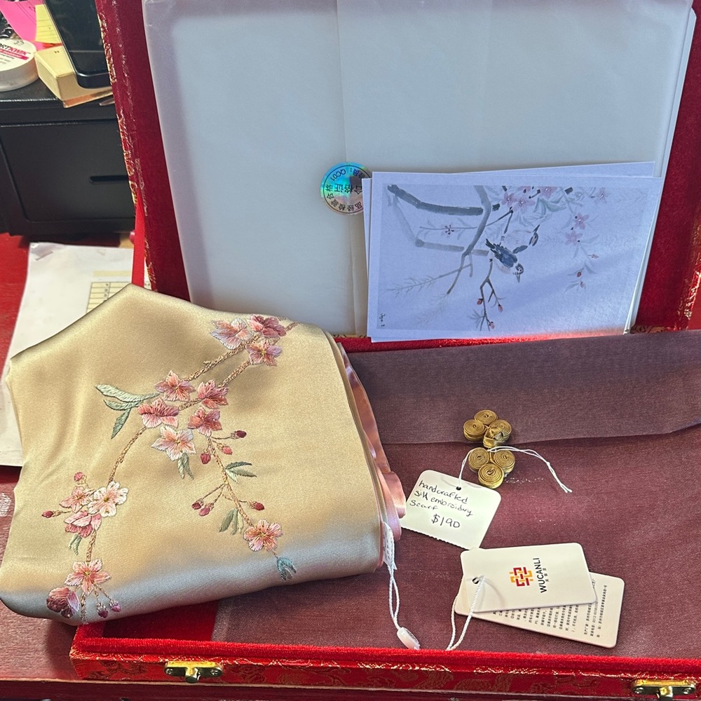 Elegant Floral Embroidered Scarf